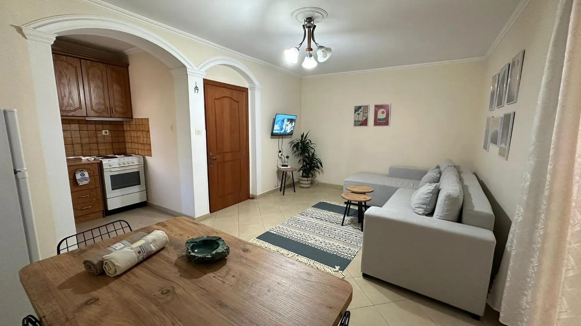 Boho Coastal Retreat Apartment Sarande