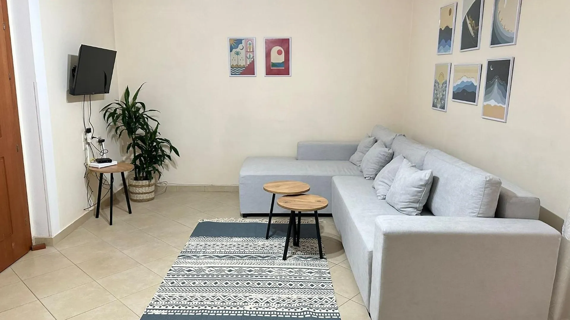 Boho Coastal Retreat Apartment Sarande 0*,